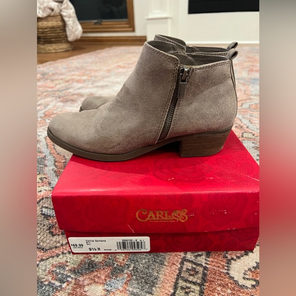 Women’s Carlos brand booties - Picture 1 of 6